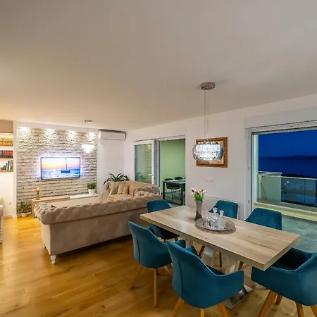 Luxury Penthouse Nikola With Seaview *