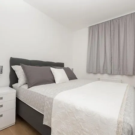 Apartment Luxury Penthouse Nikola With Seaview