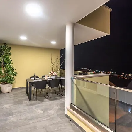 Apartment Luxury Penthouse Nikola With Seaview Makarska