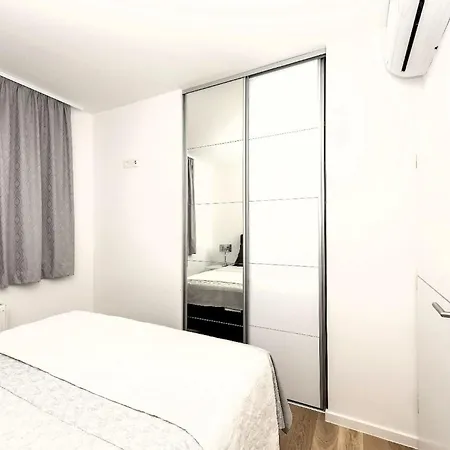 Luxury Penthouse Nikola With Seaview *