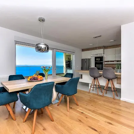 Luxury Penthouse Nikola With Seaview Makarska
