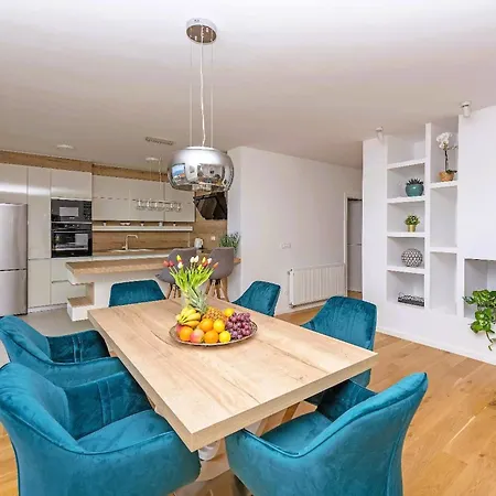 Luxury Penthouse Nikola With Seaview * Makarska
