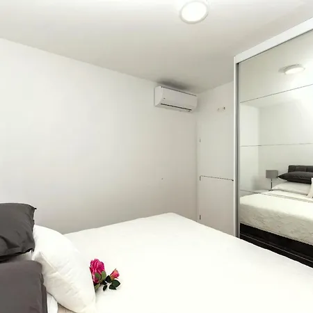 Apartment Luxury Penthouse Nikola With Seaview Makarska